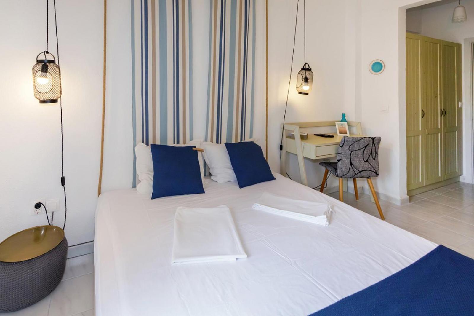 Apartamento Nikiti Seafront Blue Exterior foto